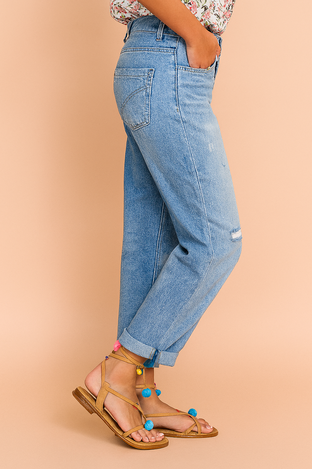 Teresa | Women's Baggy Jeans with Rolled-Up Legs for Effortless Style 1
